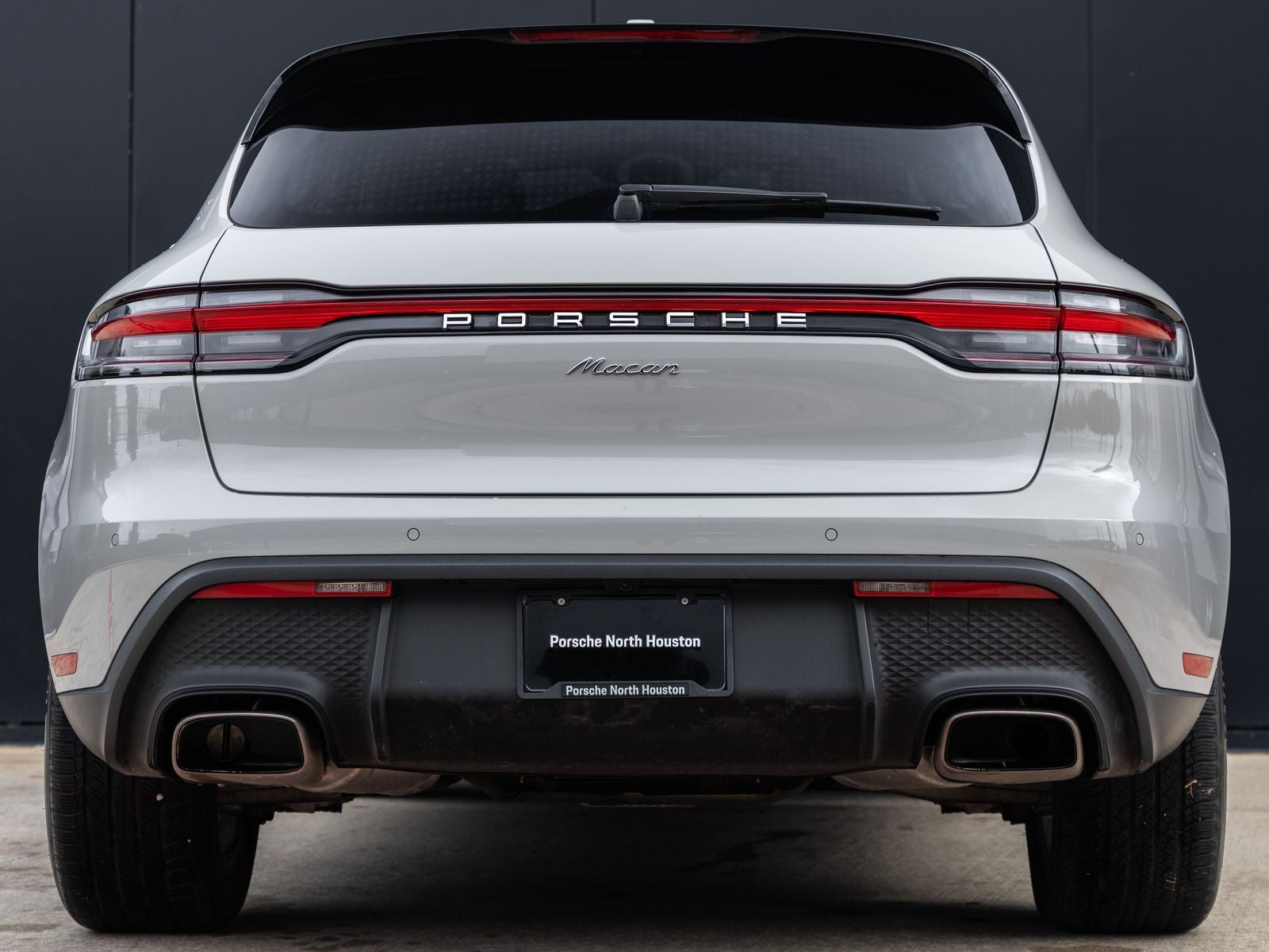 2023 Porsche Macan Base