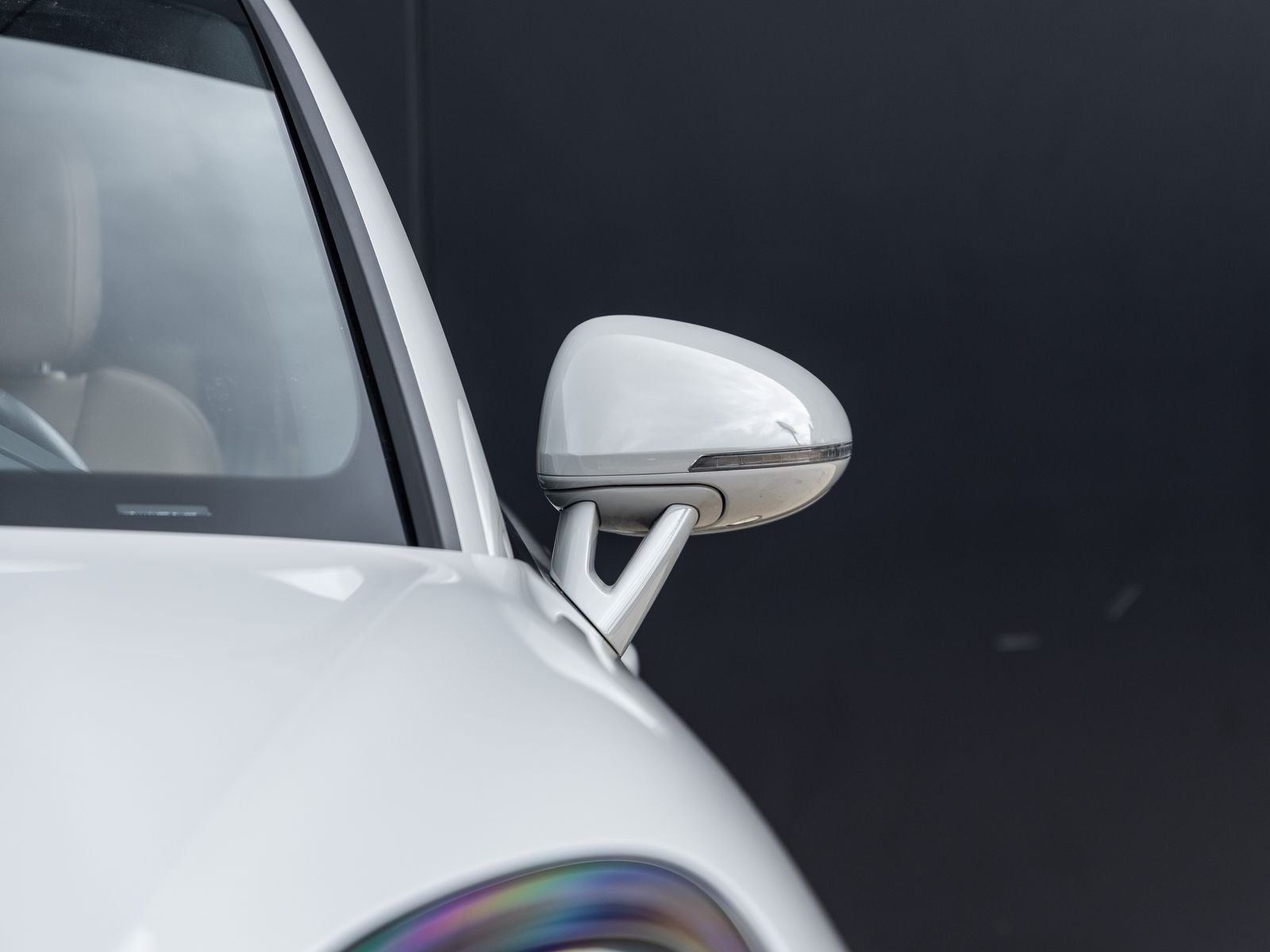 2023 Porsche Macan Base