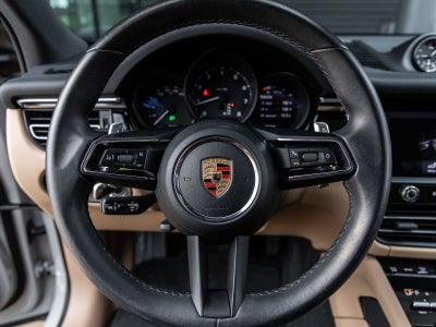 2023 Porsche Macan Base