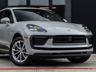 2023 Porsche Macan Base
