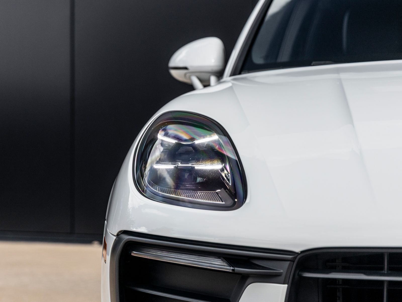 2023 Porsche Macan Macan (MY23)