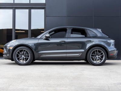 2025 Porsche Macan T