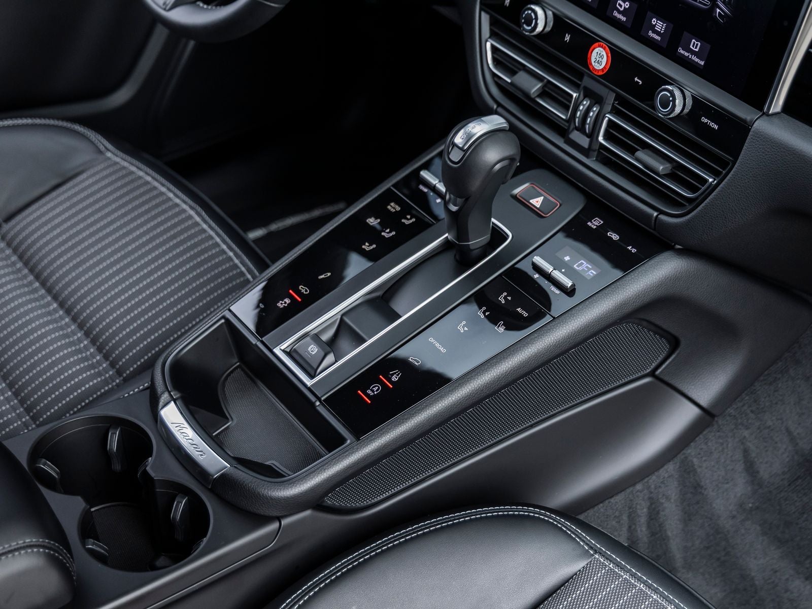 2025 Porsche Macan T