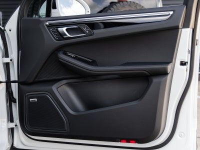 2025 Porsche Macan Macan