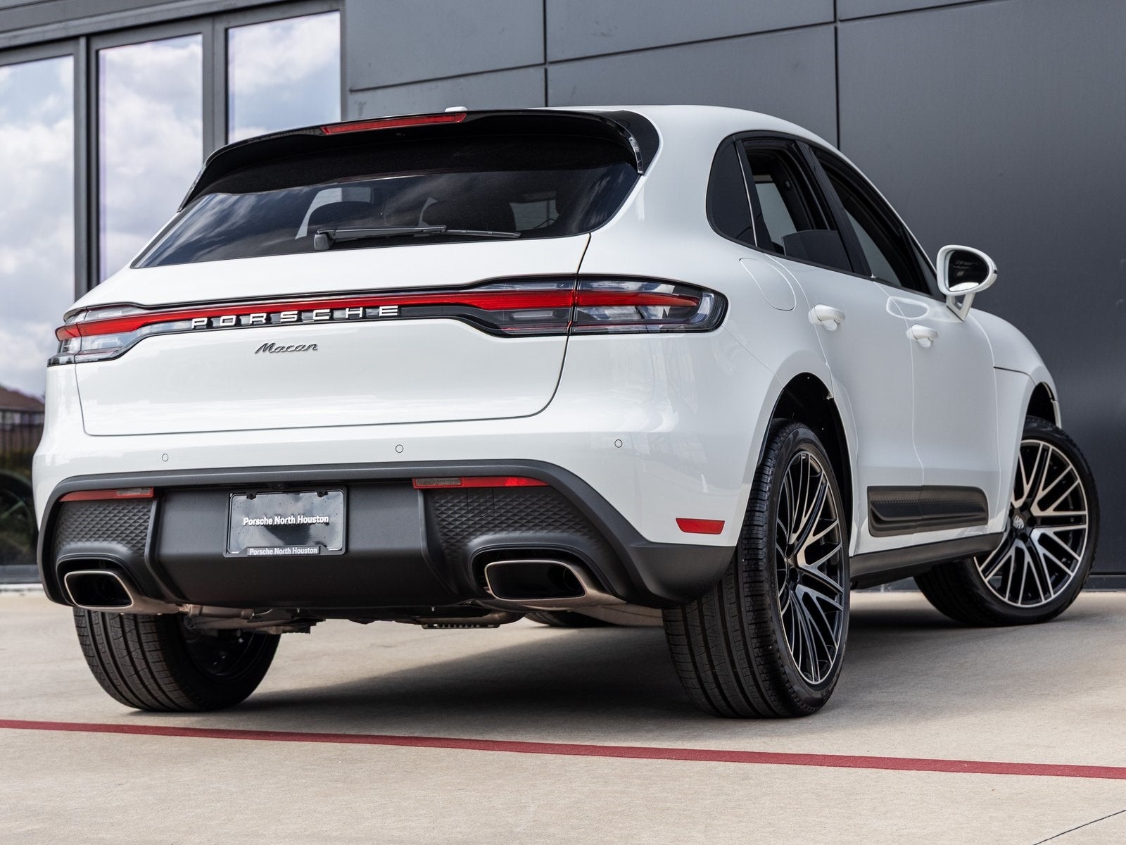 2026 Porsche Macan Macan