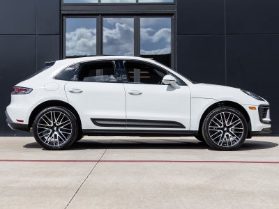 2026 Porsche Macan Macan