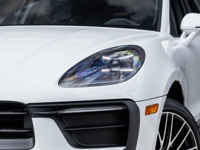 2026 Porsche Macan Macan