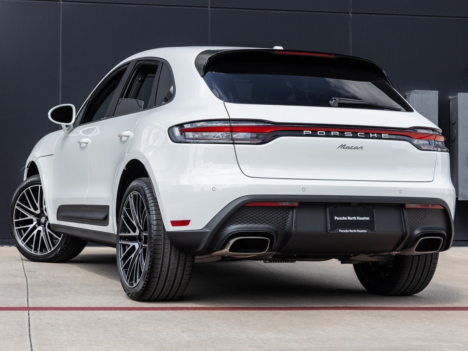 2026 Porsche Macan Macan