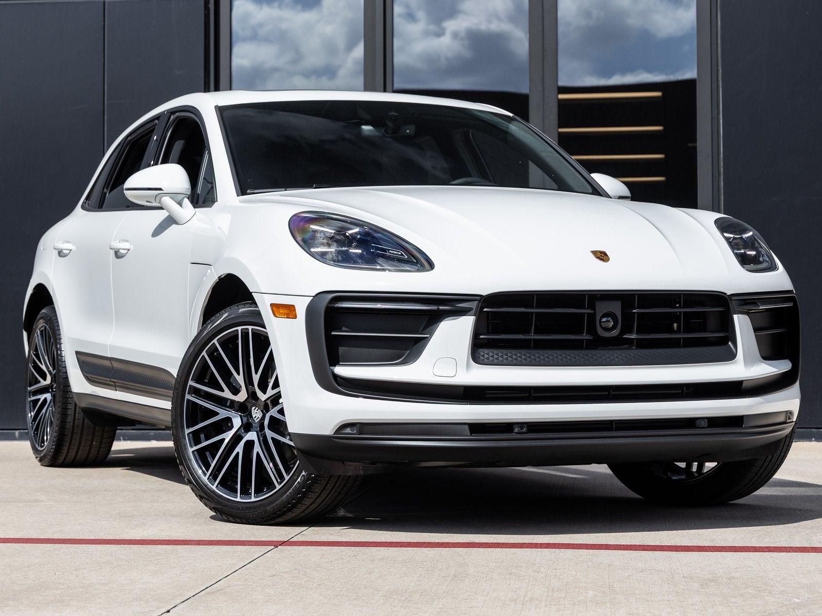 2026 Porsche Macan Macan