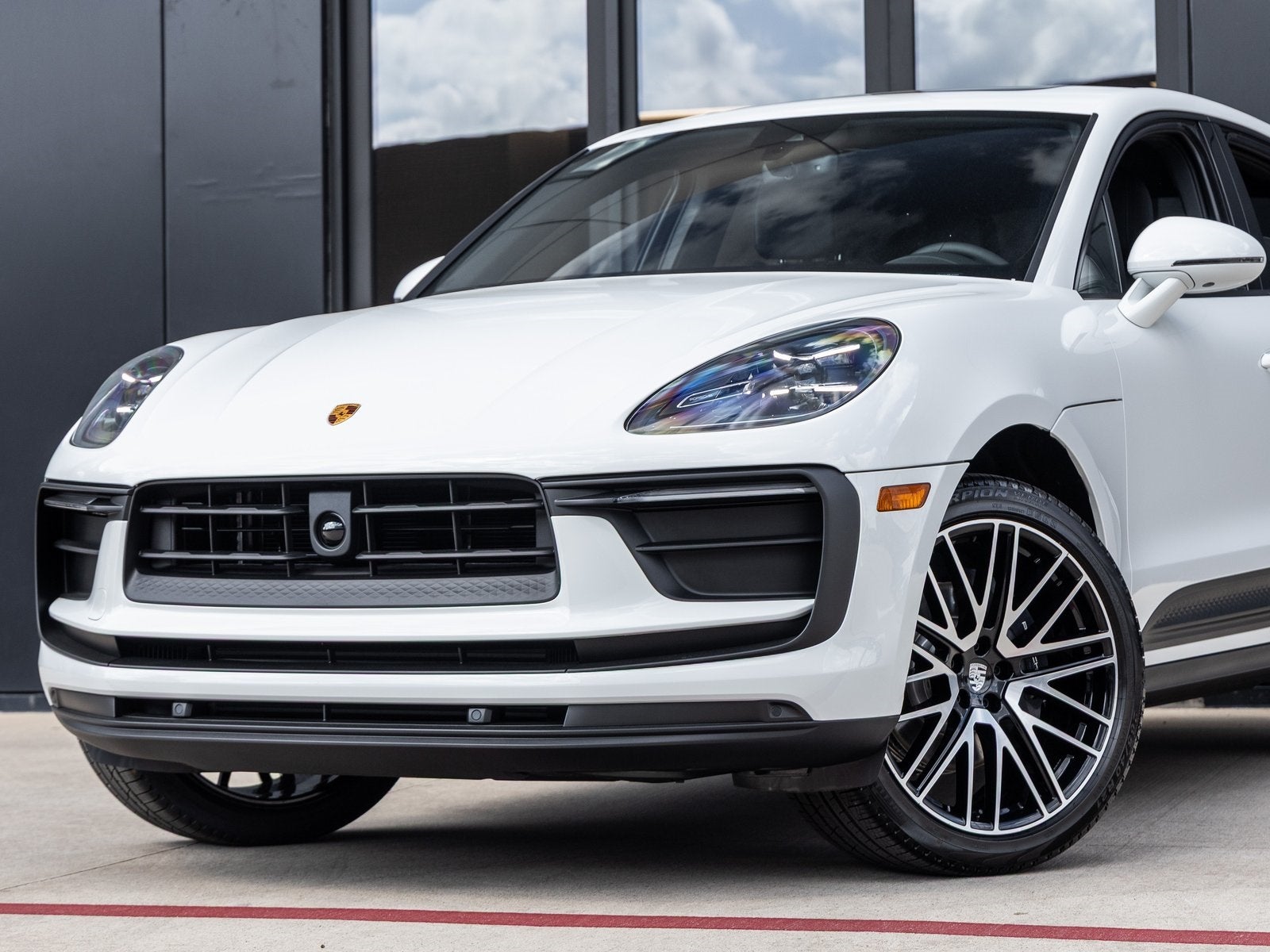 2026 Porsche Macan Macan