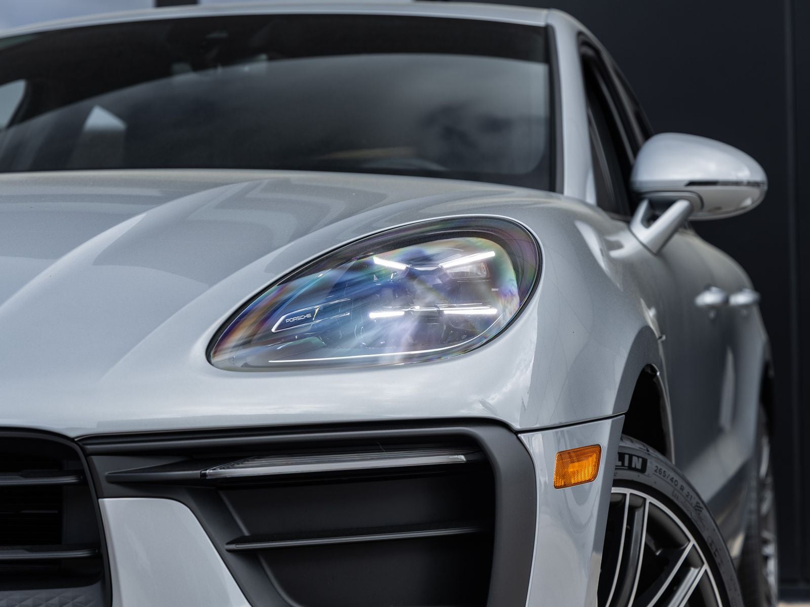 2026 Porsche Macan AWD