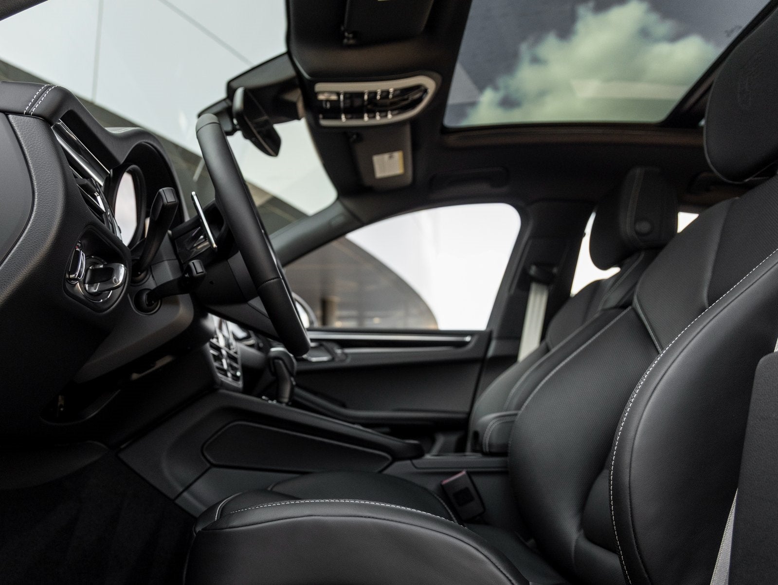 2026 Porsche Macan Macan T