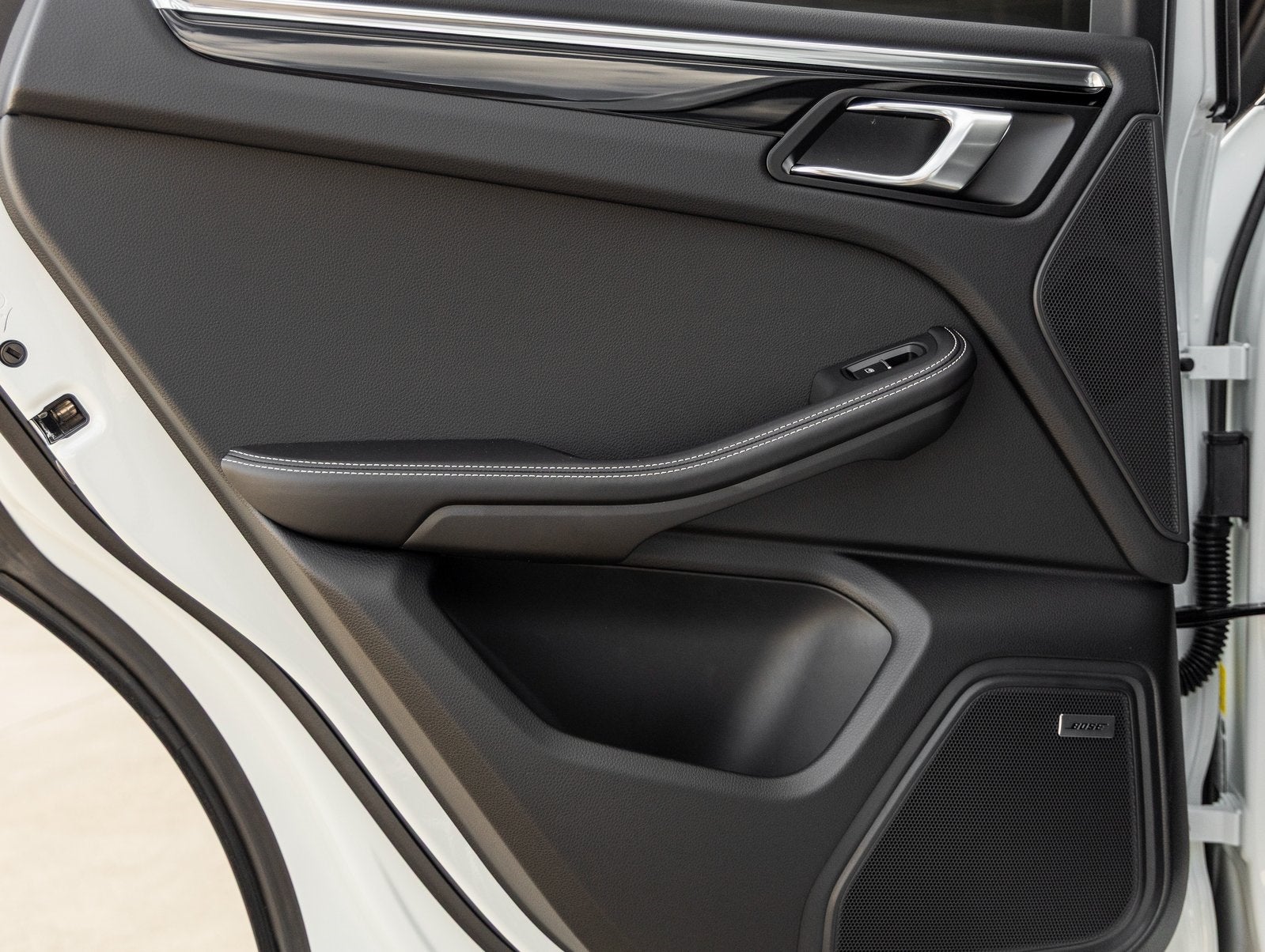 2026 Porsche Macan Macan T