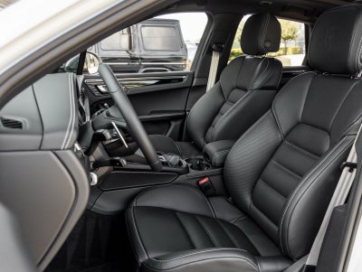 2026 Porsche Macan Macan T