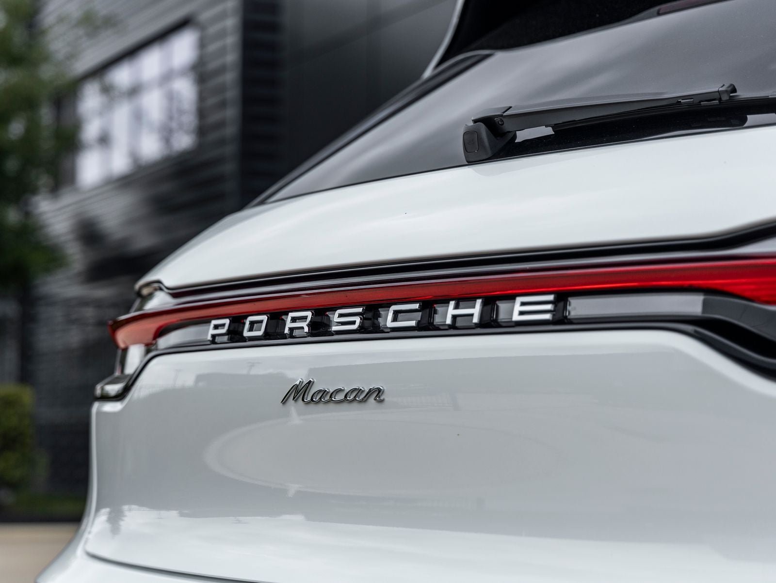 2026 Porsche Macan AWD