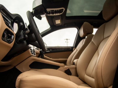 2026 Porsche Macan AWD
