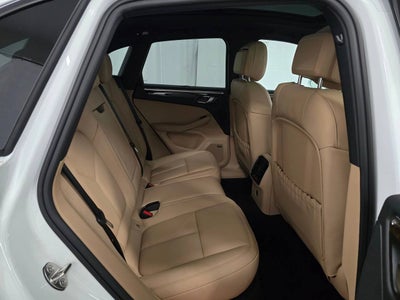 2026 Porsche Macan AWD