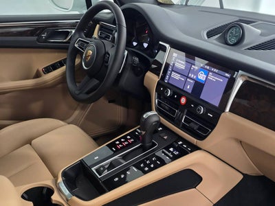 2026 Porsche Macan AWD