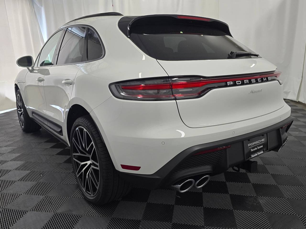 2026 Porsche Macan AWD