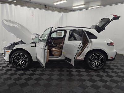 2026 Porsche Macan AWD