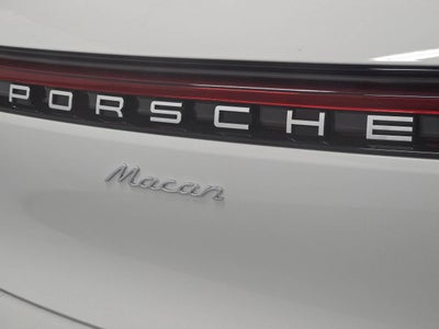 2026 Porsche Macan AWD