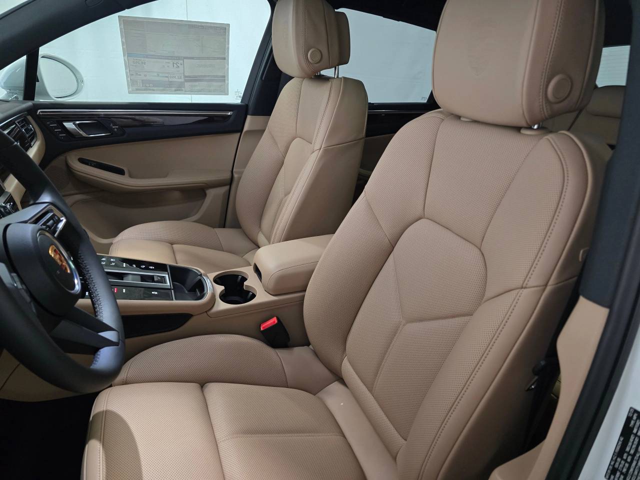 2026 Porsche Macan AWD