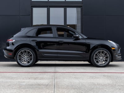 2026 Porsche Macan Macan