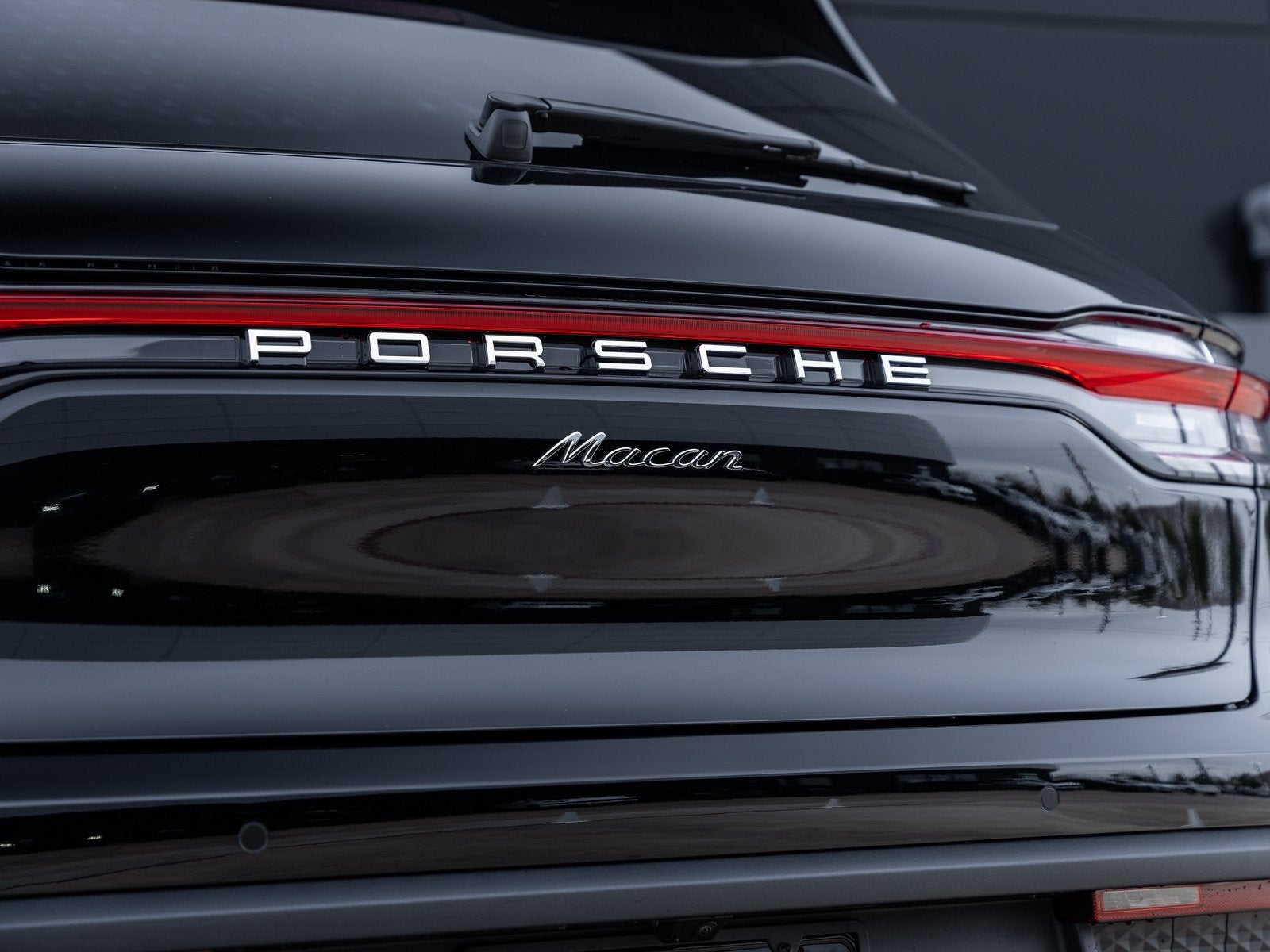 2026 Porsche Macan Macan