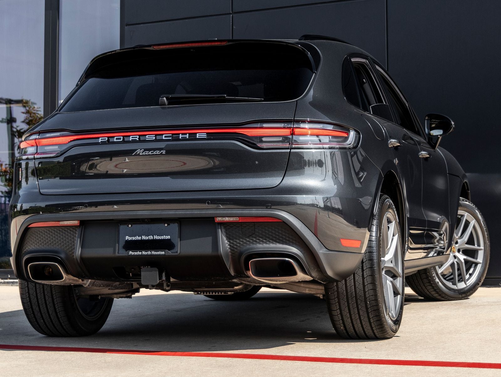 2026 Porsche Macan AWD