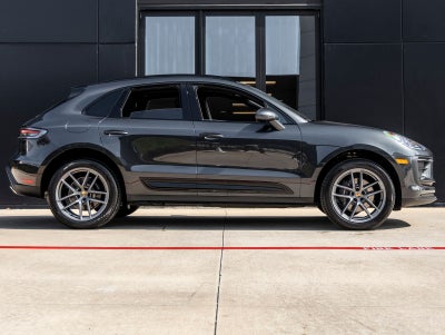 2026 Porsche Macan AWD