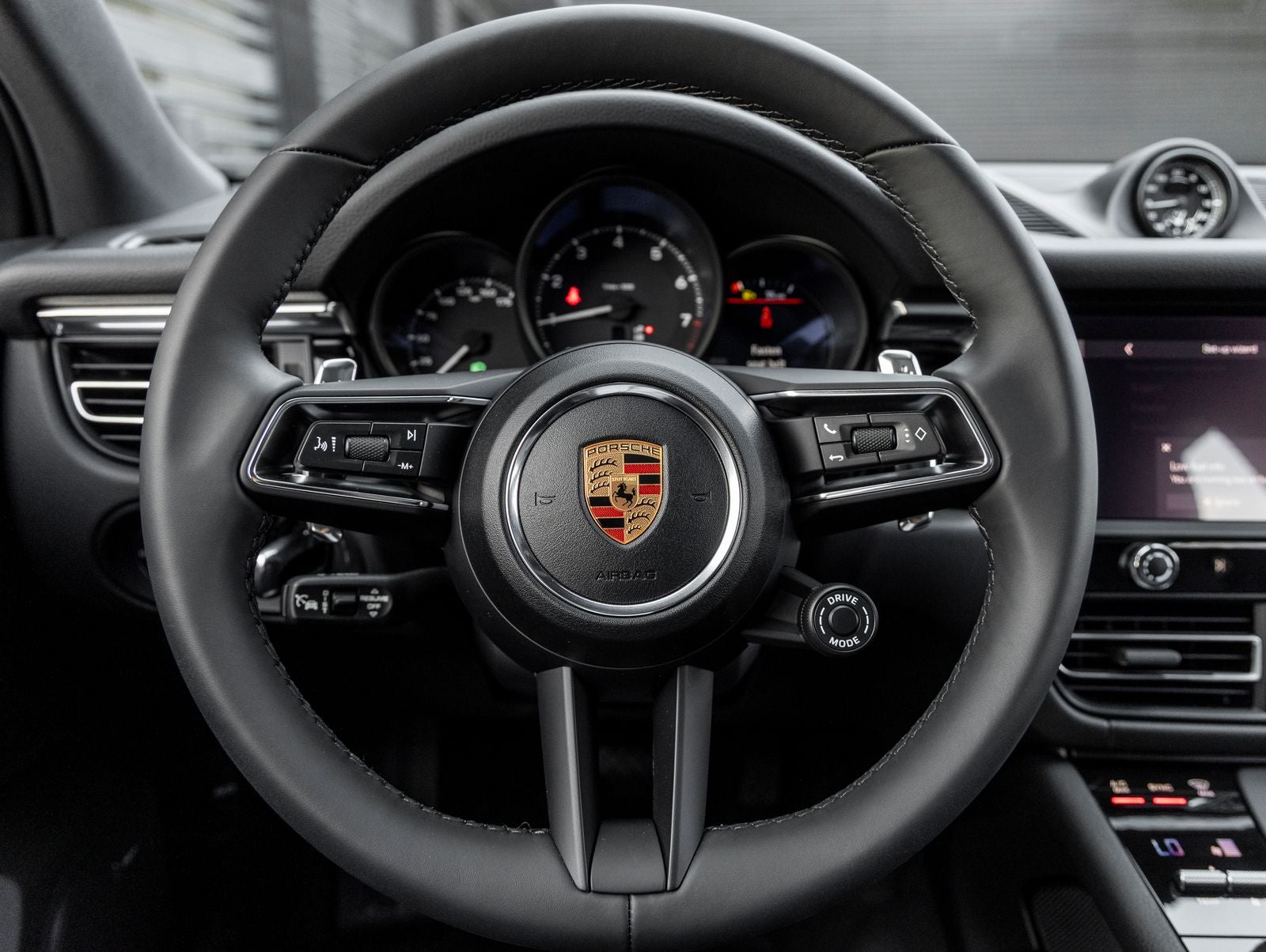 2026 Porsche Macan AWD
