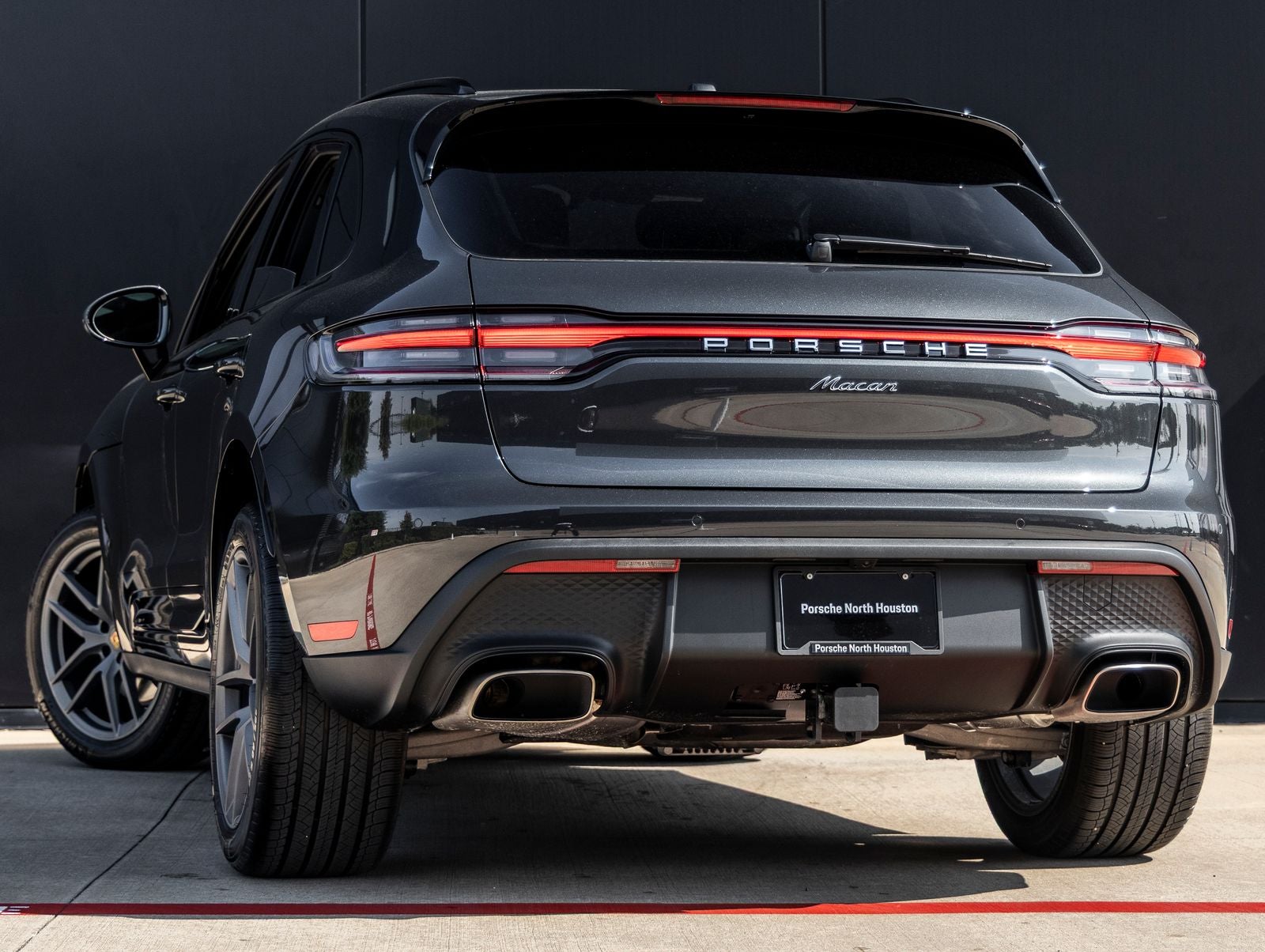 2026 Porsche Macan AWD