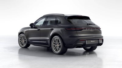 2026 Porsche Macan AWD