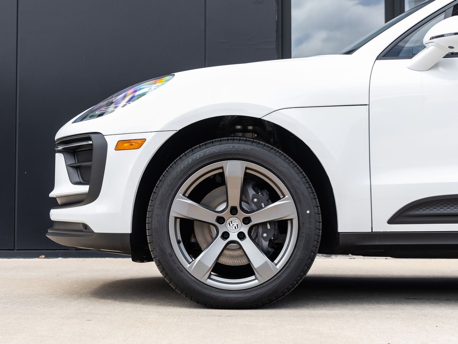 2026 Porsche Macan AWD
