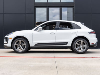 2026 Porsche Macan AWD