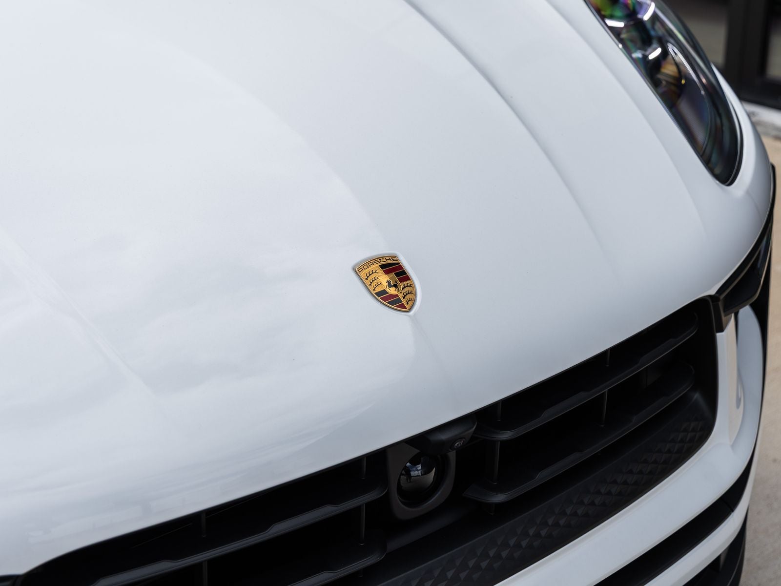 2026 Porsche Macan AWD