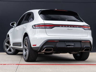2026 Porsche Macan AWD