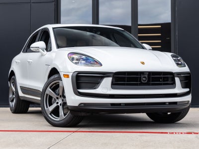 2026 Porsche Macan AWD