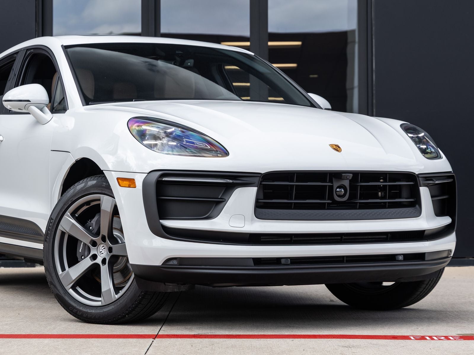 2026 Porsche Macan AWD