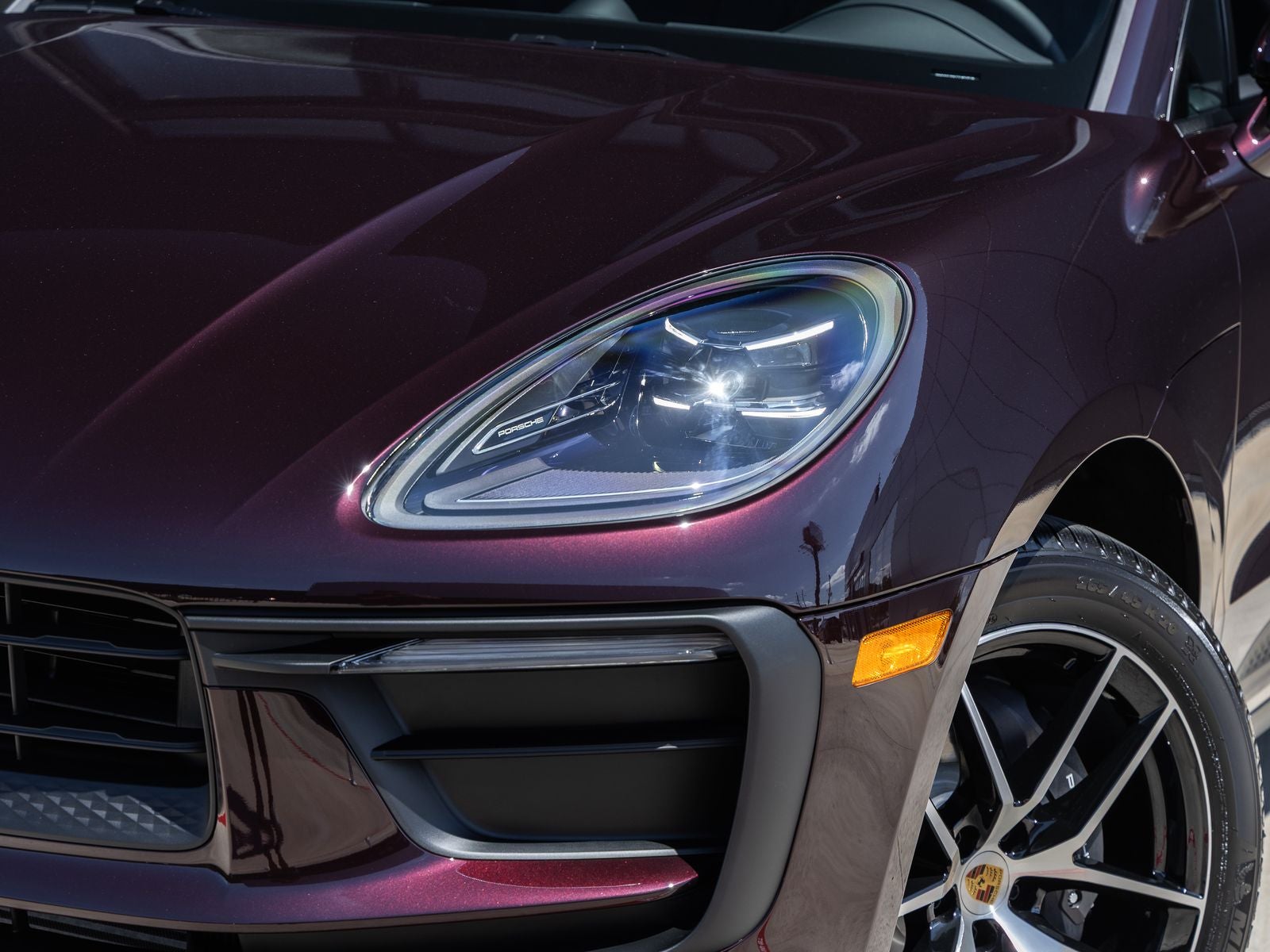 2026 Porsche Macan AWD