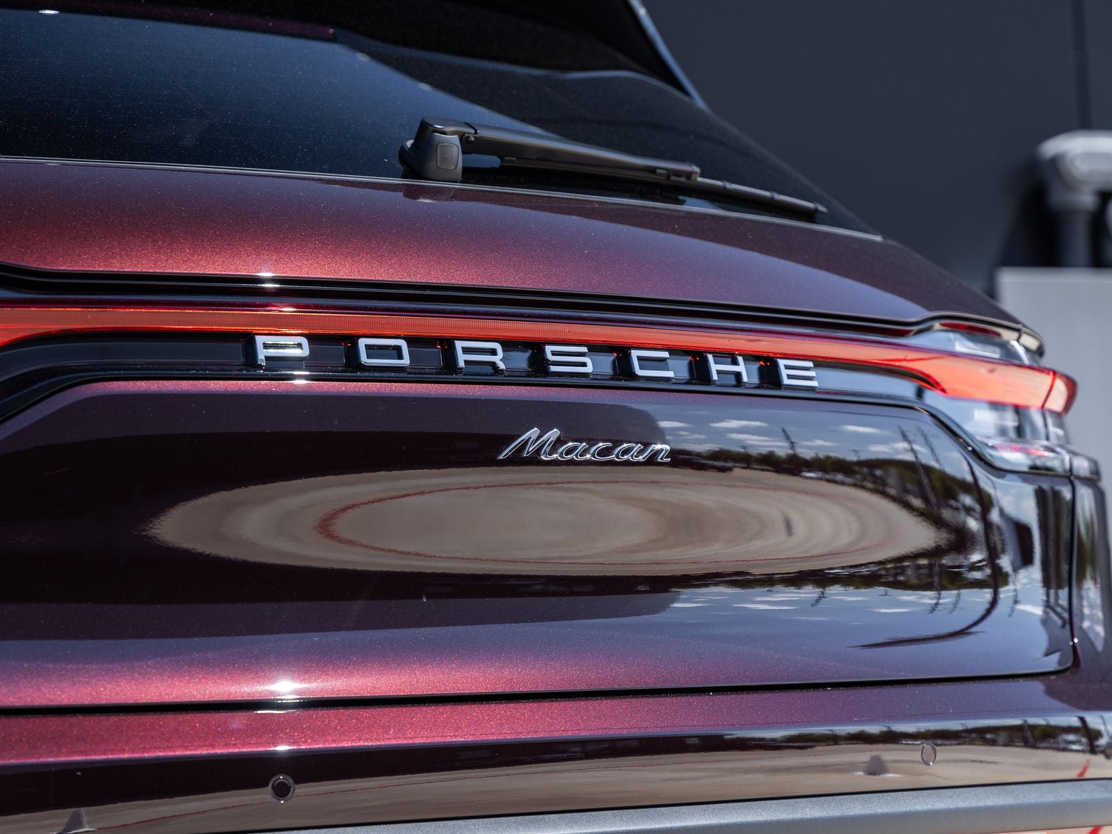 2026 Porsche Macan AWD
