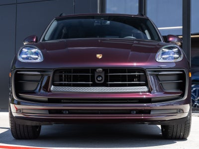 2026 Porsche Macan AWD