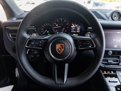 2026 Porsche Macan Macan