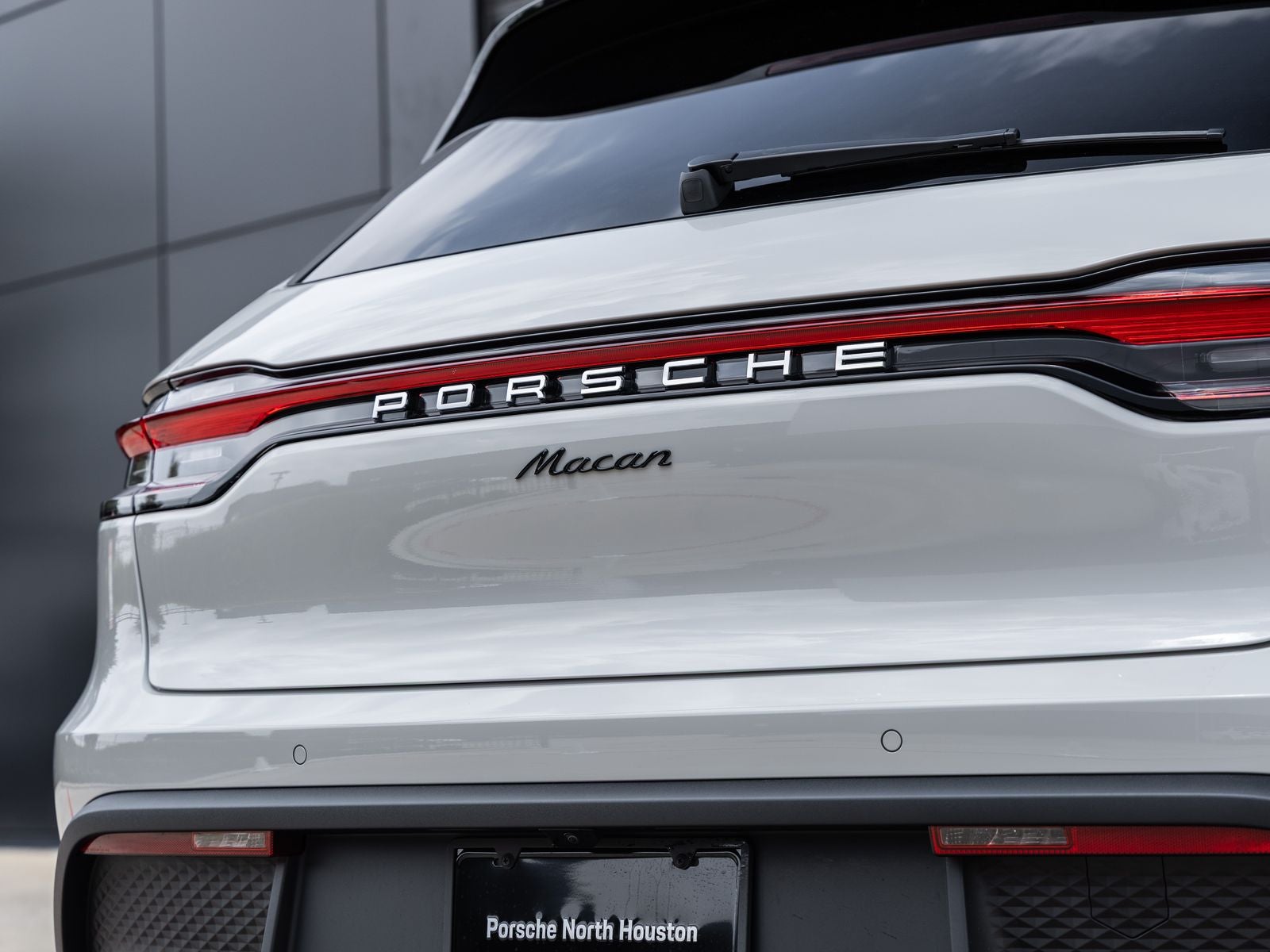 2026 Porsche Macan AWD