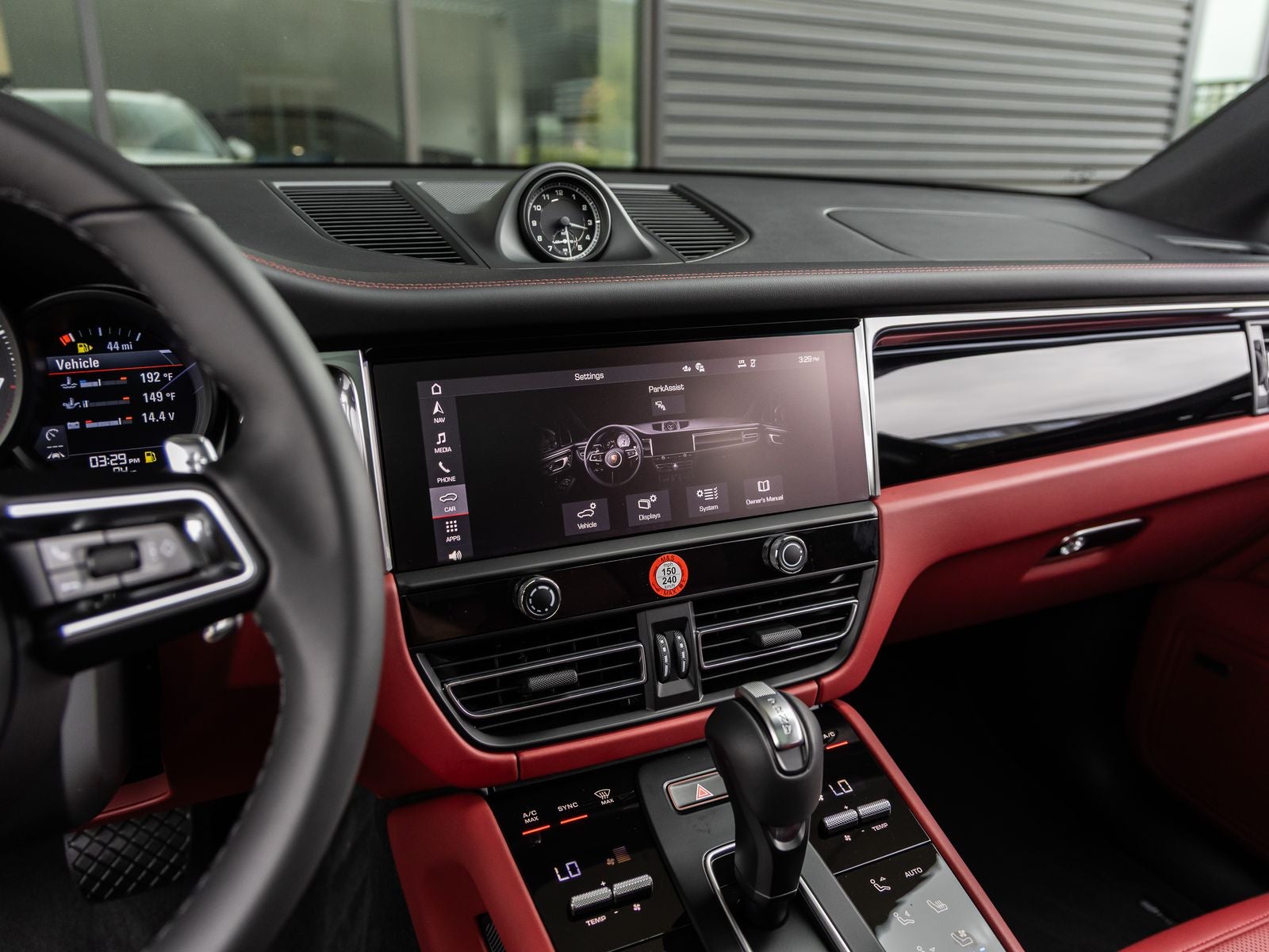 2026 Porsche Macan AWD