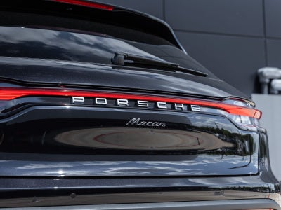 2026 Porsche Macan Macan