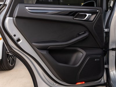 2025 Porsche Macan Macan