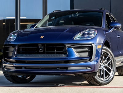 2026 Porsche Macan Base