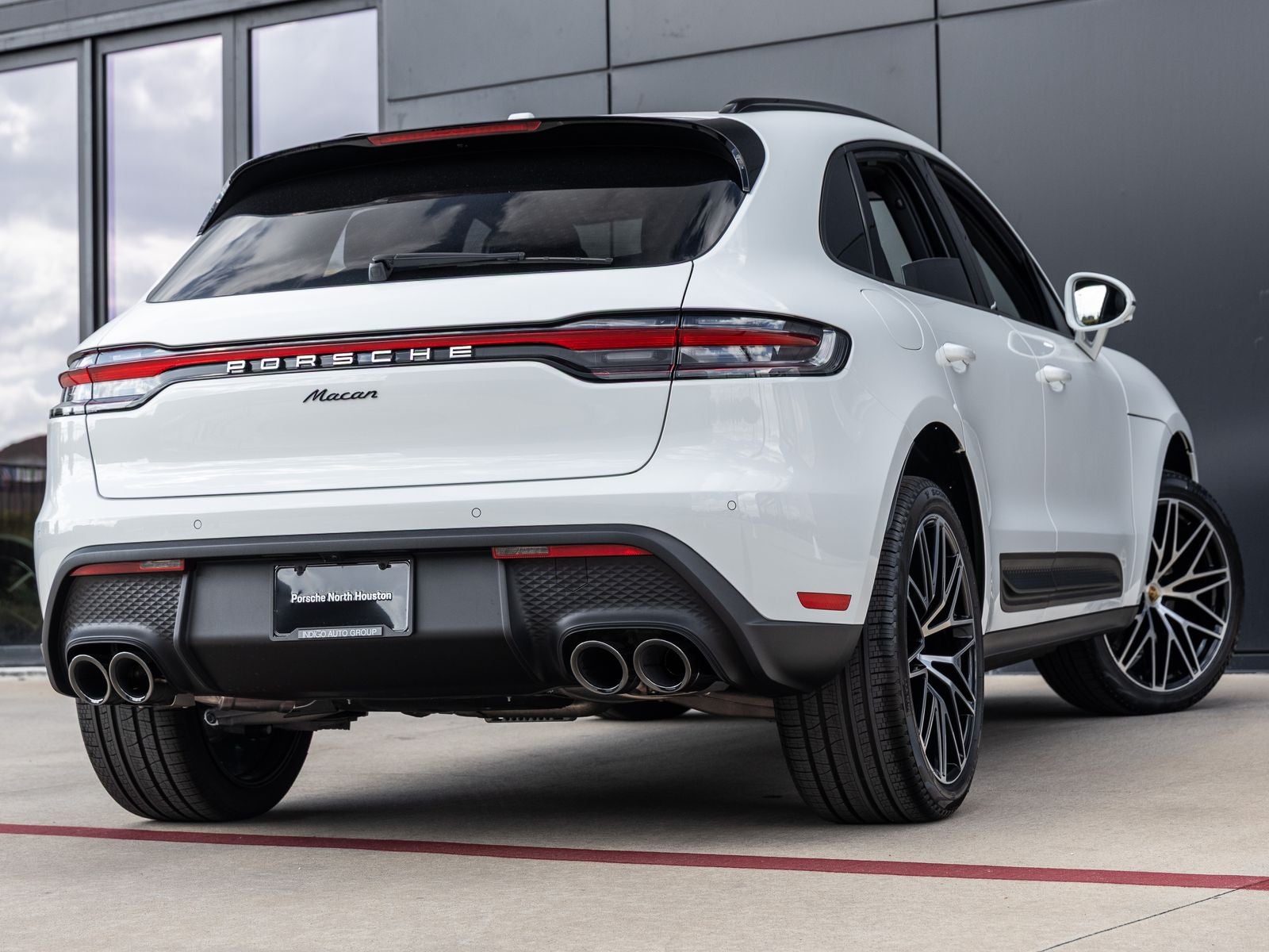 2026 Porsche Macan Base
