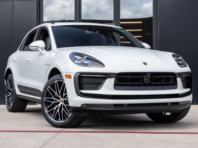 2026 Porsche Macan Base